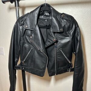 Zara Women's Sleek Black Leather Biker Jacket